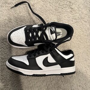 Nike dunks panda